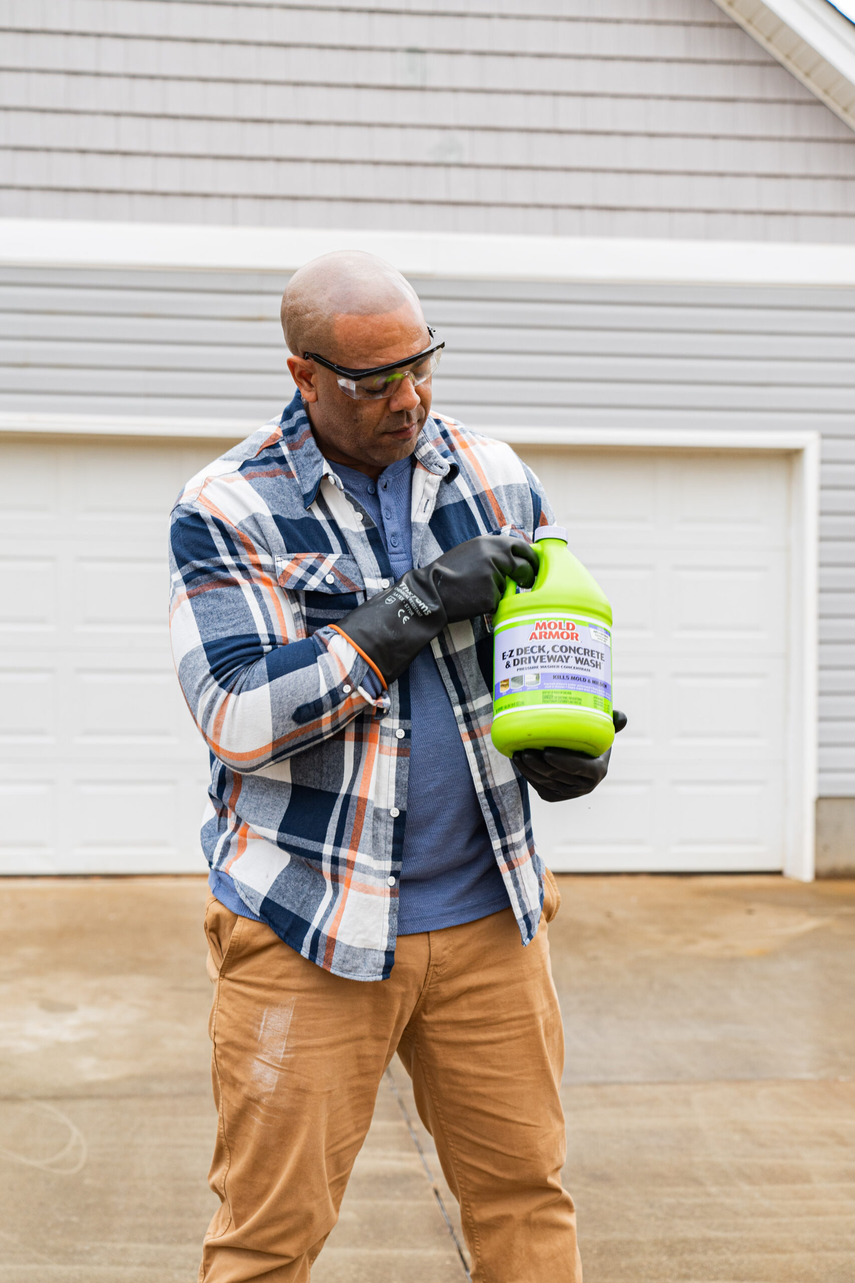 Mold Armor 128 oz. Concrete Pressure Washer Cleaner in the Pressure Washer  Cleaning Solutions department at